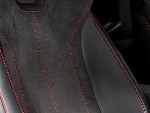 Used 2015 Lamborghini Huracan LP 610-4 image 36