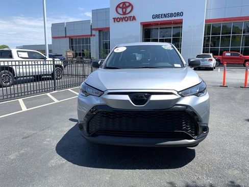 Used 2024 Toyota Corolla Cross AWD Hybrid image 3