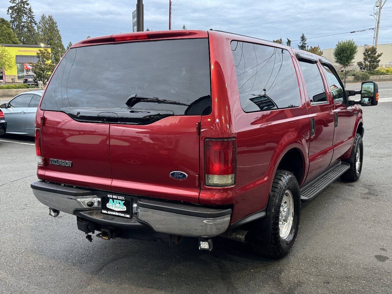 Used 2003 Ford Excursion XLT AWD/4WD image 8