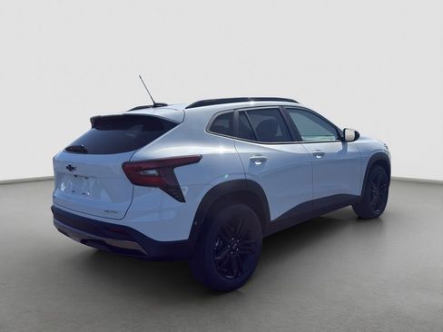 New 2026 Chevrolet Trax ACTIV w/ Sunroof Package FWD image 6
