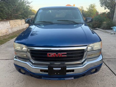 Used 2004 GMC Sierra 1500 SLE image 2