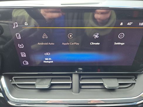 Used 2025 Chevrolet Trax RS w/ Sunroof Package image 20