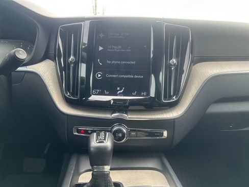 Used 2020 Volvo XC60 T5 Inscription w/ Protection Package image 25