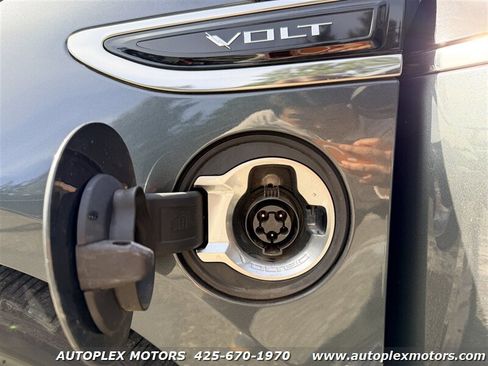 Used 2013 Chevrolet Volt Premium w/ Premium Trim Package image 20