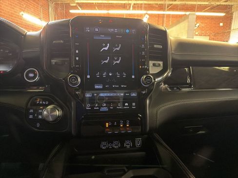 Used 2025 RAM 1500 Limited AWD/4WD image 25