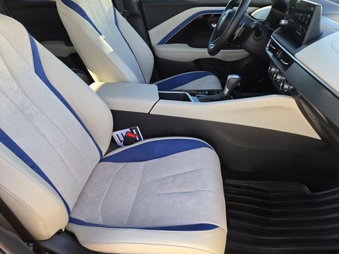 Certified 2025 Acura ADX A-Spec image 21