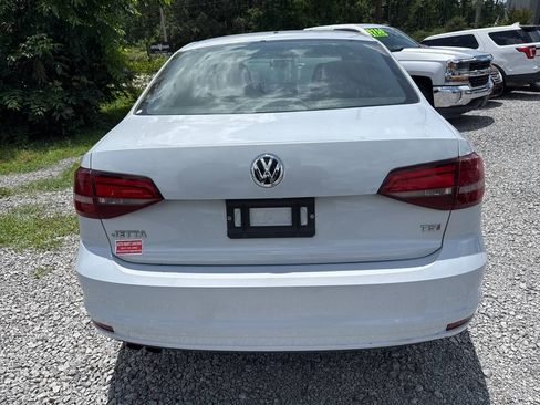 Used 2017 Volkswagen Jetta S FWD image 4