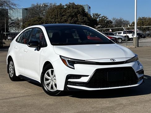 Used 2025 Toyota Corolla FX image 2