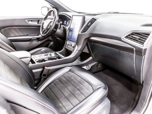 Used 2024 Ford Edge ST-Line AWD/4WD image 32