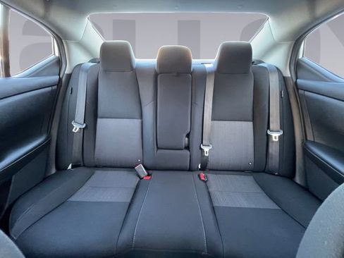 Used 2021 Nissan Sentra SV image 16