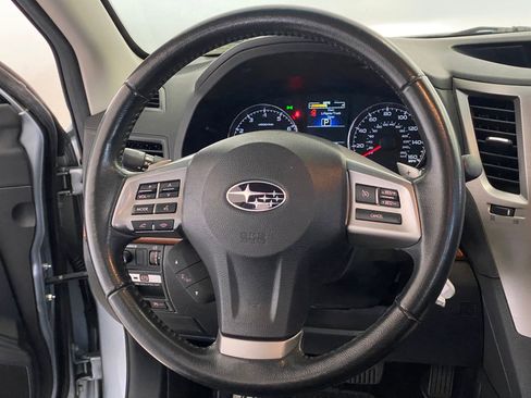 Used 2013 Subaru Outback 3.6R Limited w/ Moonroof Pkg image 16