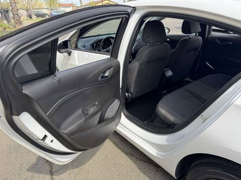 Used 2019 Chevrolet Cruze LS image 23