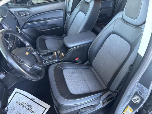 Used 2022 Chevrolet Colorado Z71 image 17