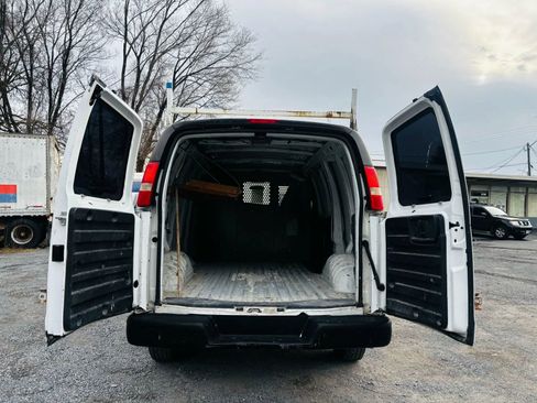 Used 2008 Chevrolet Express 2500 RWD image 8