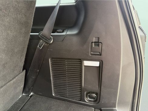 Used 2018 Ford Expedition Limited w/ Equipment Group 301A RWD image 31