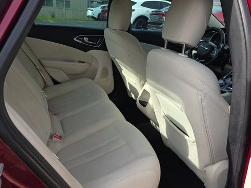 Used 2016 Chrysler 200 Limited w/ Anniversary Edition FWD image 16