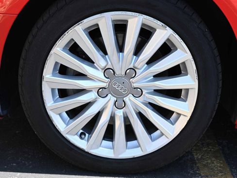 Used 2016 Audi A3 e-tron Premium Plus w/ Premium Plus Package FWD image 9