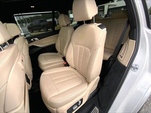 Used 2021 BMW X7 xDrive40i w/ Executive Package AWD/4WD image 20