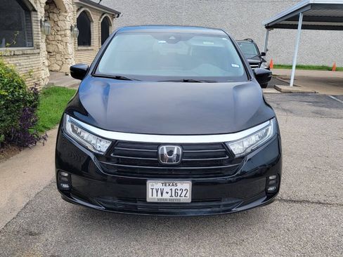 Used 2024 Honda Odyssey EX-L image 3