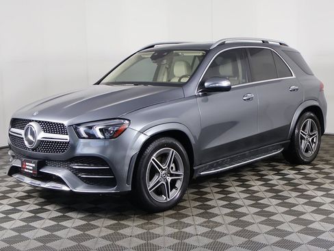 Used 2023 Mercedes-Benz GLE 450 4MATIC w/ AMG Line Exterior image 11