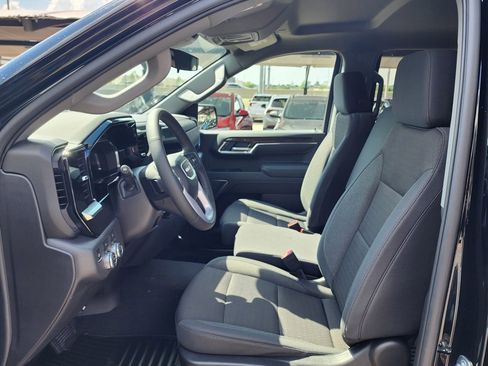 New 2026 GMC Sierra 1500 Elevation image 17