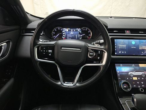 Used 2022 Land Rover Range Rover Velar R-Dynamic S image 6