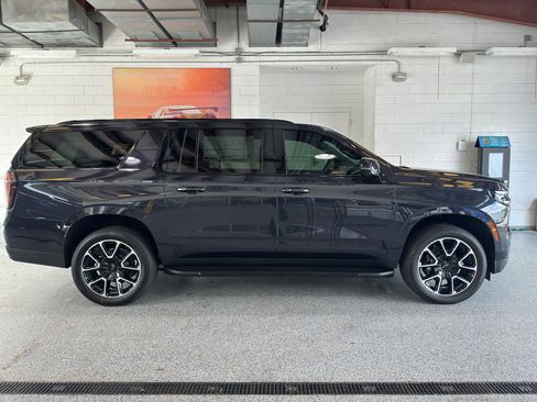 New 2026 Chevrolet Suburban RST w/ Comfort Package image 3