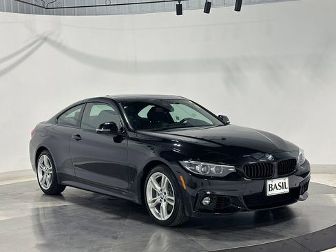 Used 2020 BMW 440i xDrive Coupe w/ M Sport Package AWD/4WD image 37