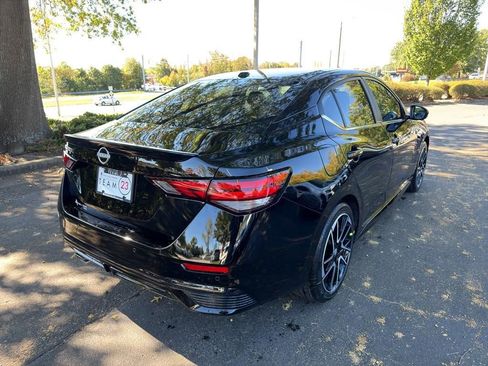 New 2025 Nissan Sentra SR image 7