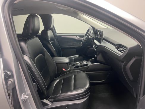 Used 2024 Ford Escape Platinum image 15