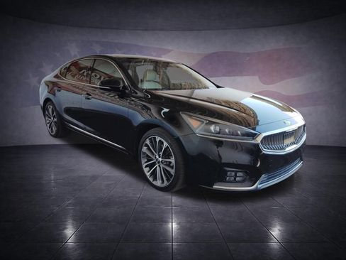 Used 2017 Kia Cadenza Technology FWD image 7