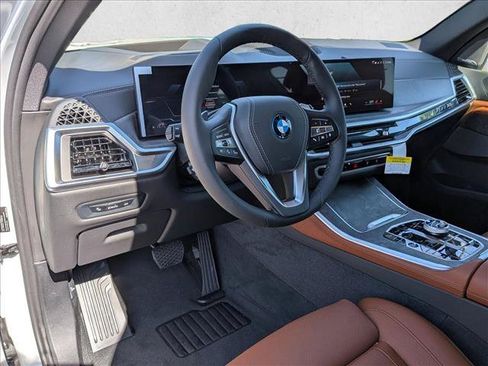 New 2026 BMW X5 xDrive50e w/ Executive Package AWD/4WD image 3