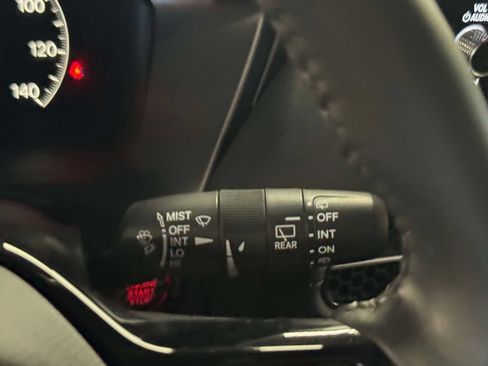 Certified 2024 Honda HR-V EX-L image 17