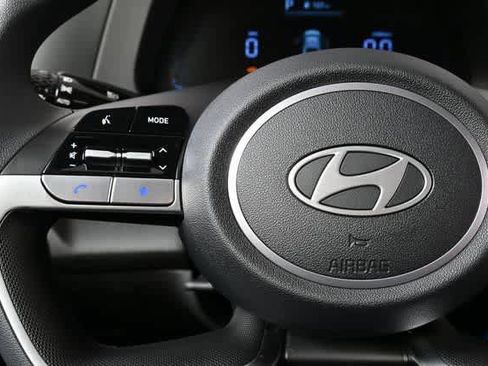 New 2026 Hyundai Elantra SE image 28