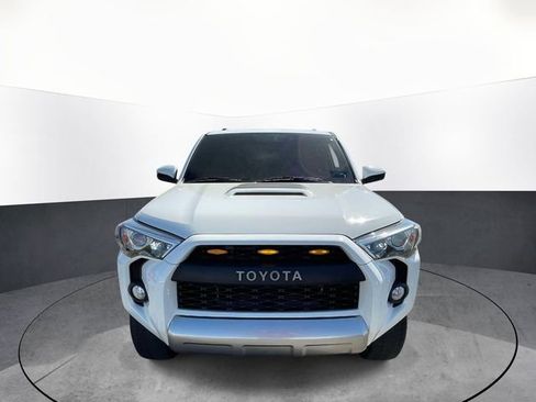Used 2017 Toyota 4Runner TRD Off-Road AWD/4WD image 2