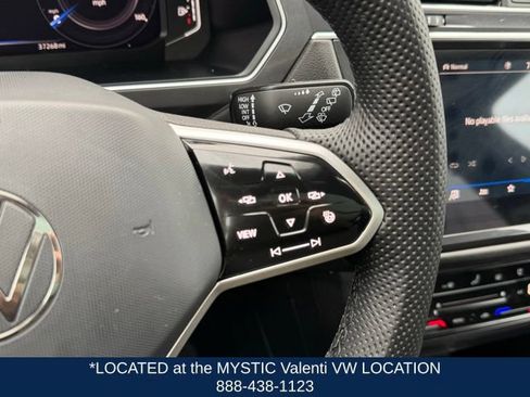 Certified 2023 Volkswagen Tiguan SEL R-Line AWD/4WD image 38