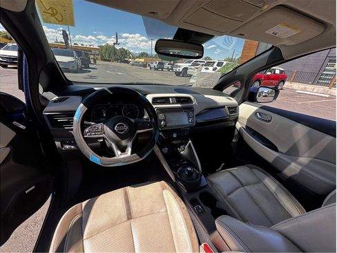 Used 2018 Nissan Leaf SL w/ SL Technology Package FWD image 3