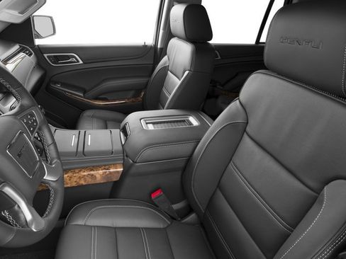 Used 2016 GMC Yukon Denali w/ Open Road Package AWD/4WD image 12