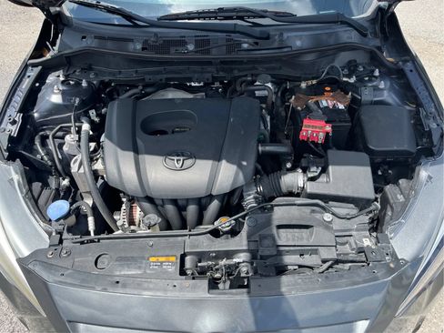 Used 2018 Toyota Yaris iA FWD image 11