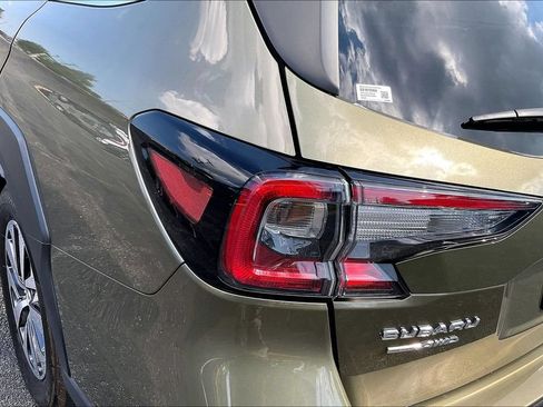 Certified 2024 Subaru Outback Premium AWD/4WD image 33
