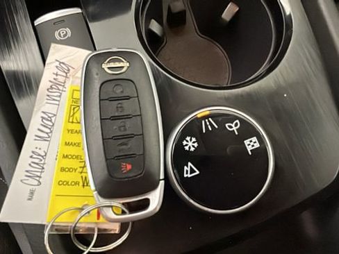 Used 2024 Nissan Rogue SV AWD/4WD image 21