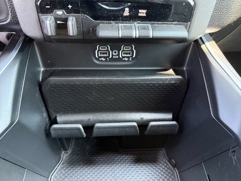 Used 2022 RAM 1500 Big Horn AWD/4WD image 48