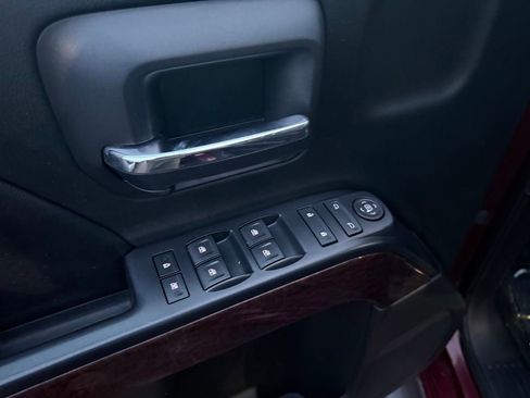 Used 2016 GMC Sierra 1500 SLE w/ SLE Value Package image 39