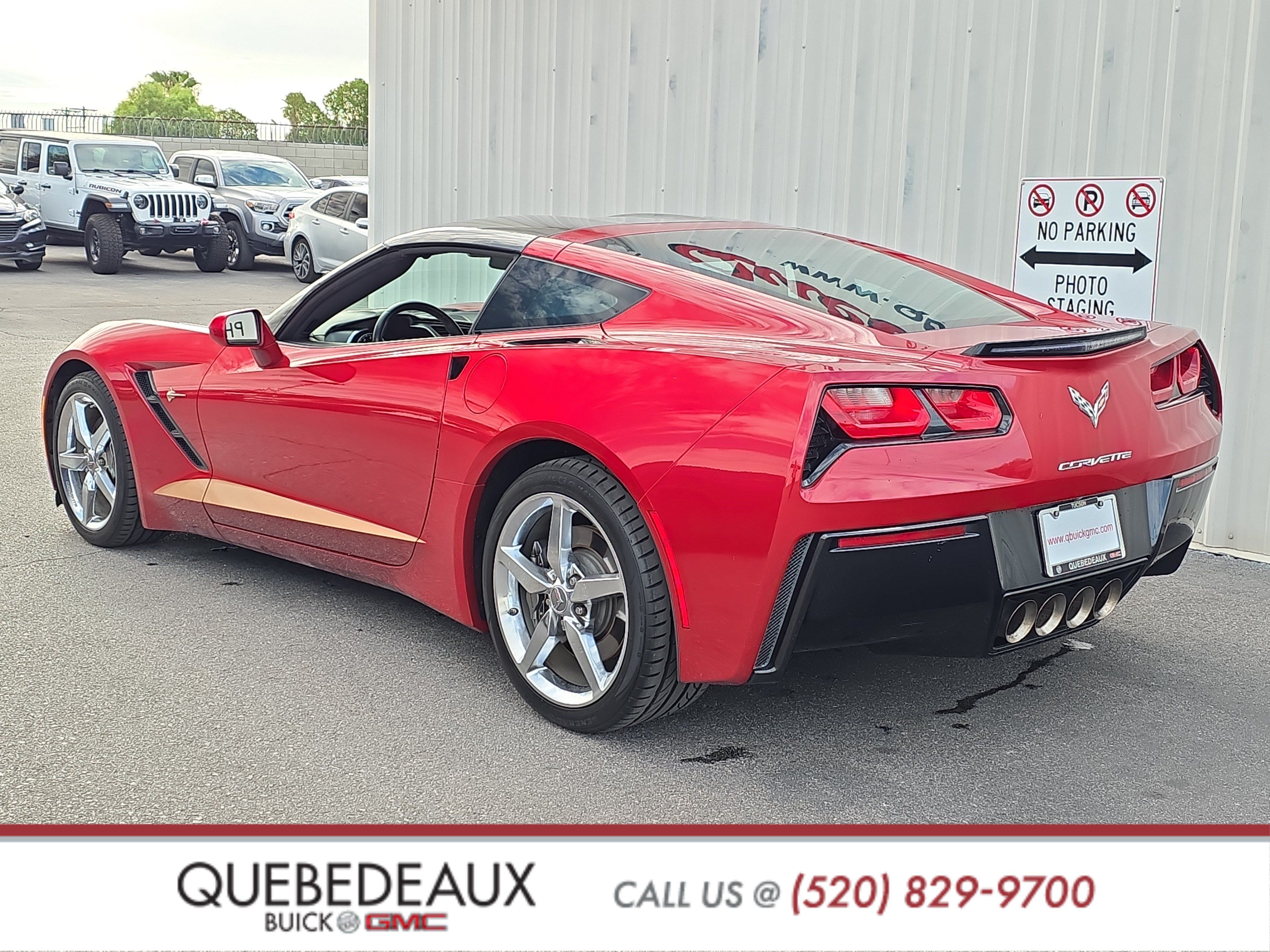 Used 2015 Chevrolet Corvette Stingray Coupe w/ 2LT Preferred Equipment Group RWD image 5