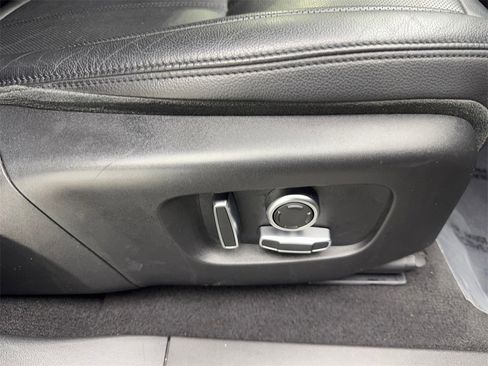 Used 2021 Land Rover Range Rover Evoque R-Dynamic SE image 47