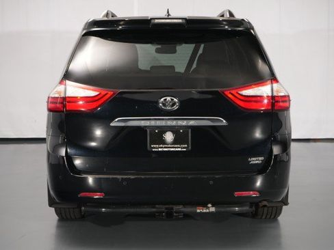Used 2019 Toyota Sienna Limited Premium w/ Protection Package AWD/4WD image 17