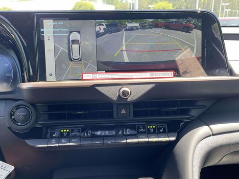 New 2026 Toyota Crown Signia AWD/4WD image 38