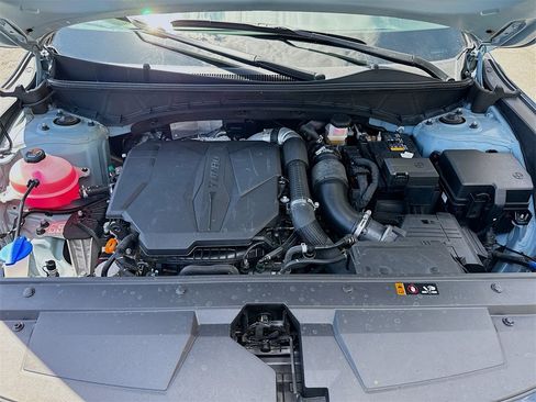 Used 2024 Hyundai Santa Cruz Limited image 32