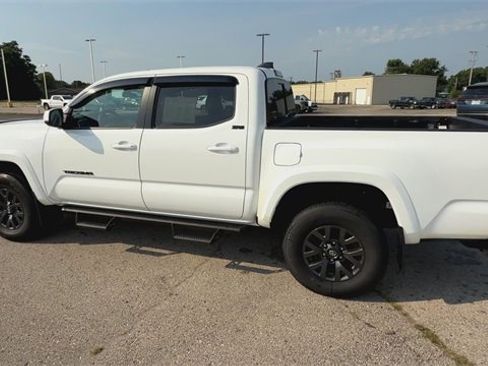 Used 2023 Toyota Tacoma SR image 37