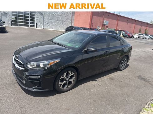 Used 2021 Kia Forte LXS FWD image 1